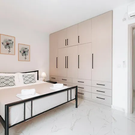 아파트 Zante Luxury 아르가시